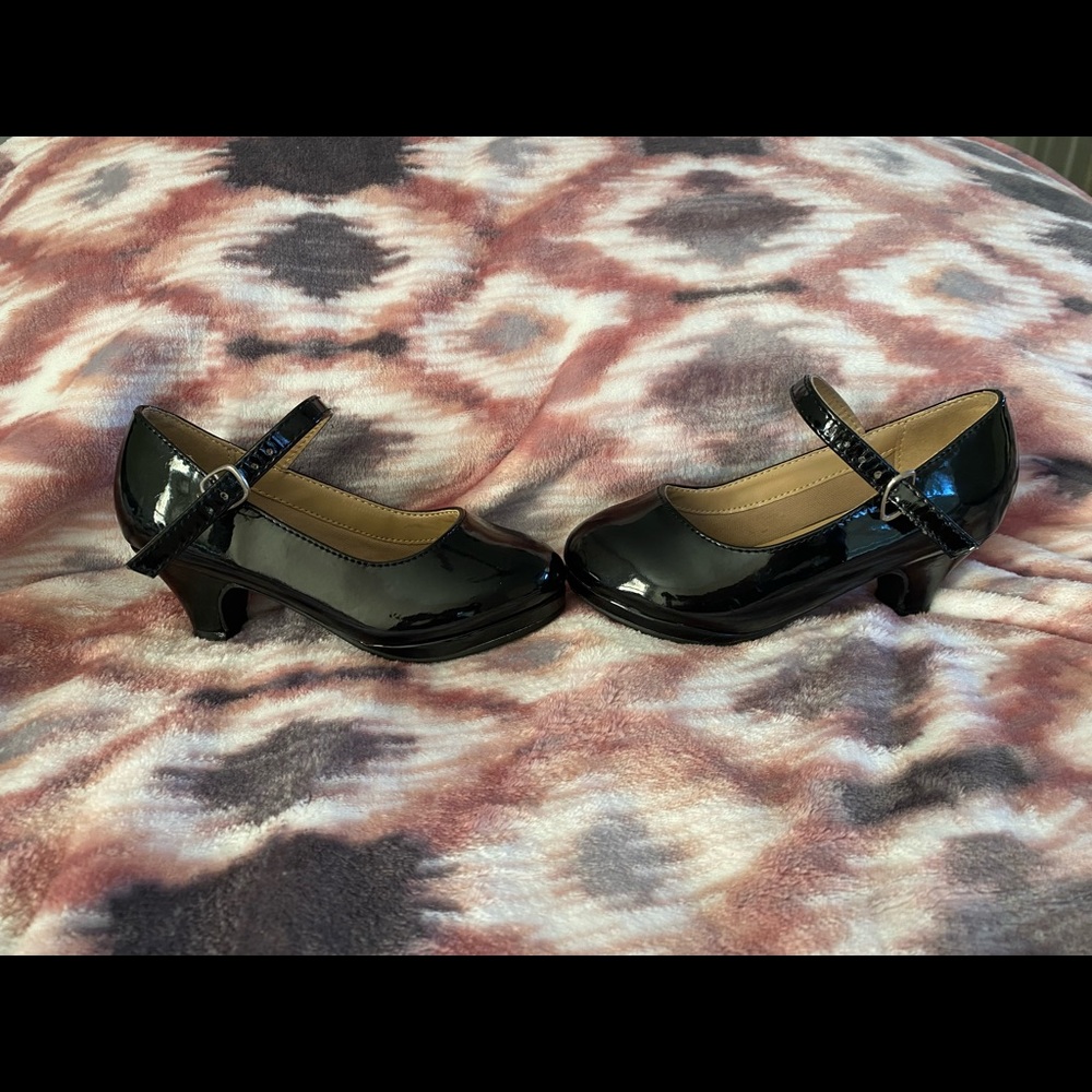 Black Church or Pageant Heels